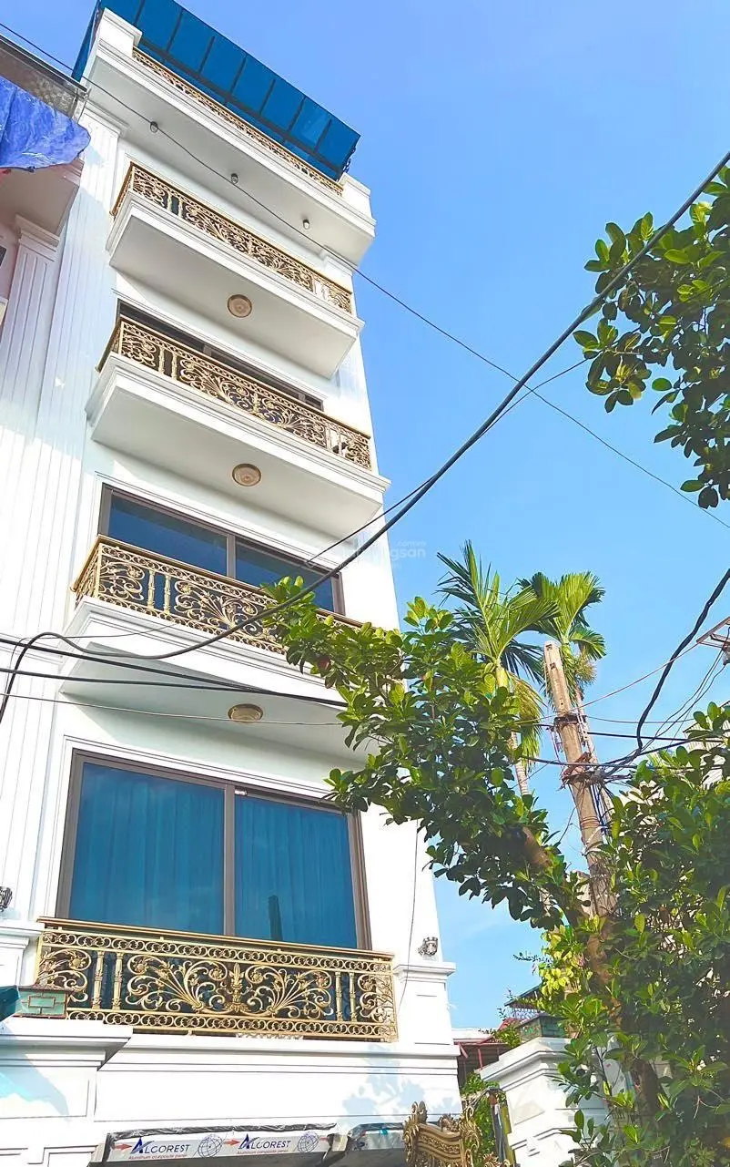 Bán nhà mặt phố Cổ Linh - Thạch Bàn 58m2 x 6 tầng, thang máy, vỉa hè 5m, kinh doanh đỉnh