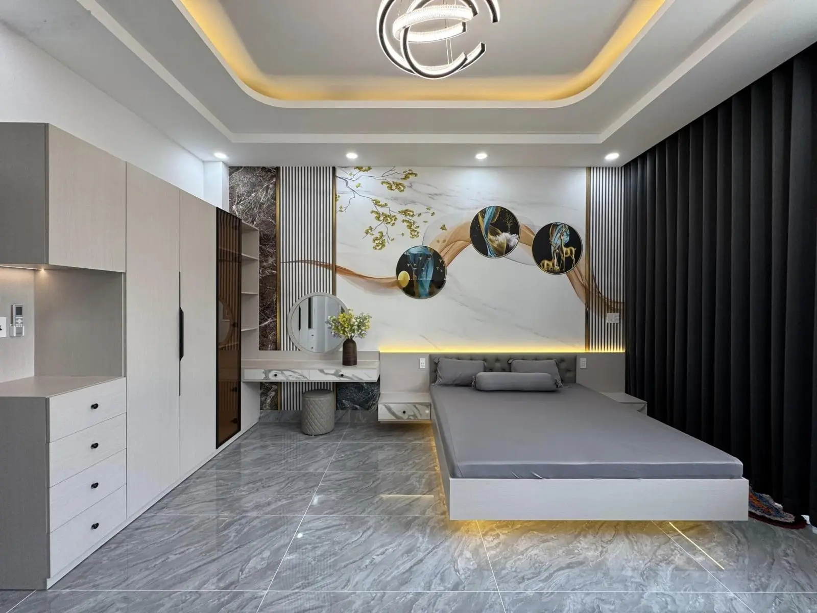 Bán nhà 1 trệt 2 lầu có 4 phòng ngủ KDC Trung tâm VH Tây Đô Cần Thơ, nội thất cao cấp