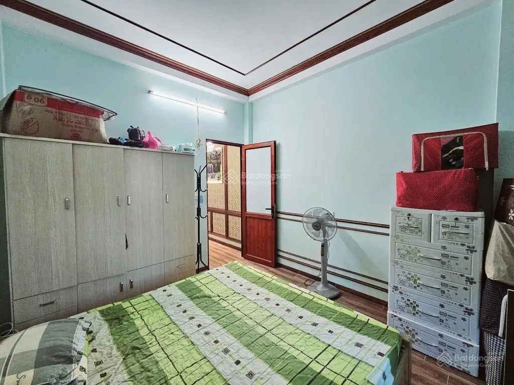 Bán nhà cầu cốc, vinsmartcity hàng xóm vinsmartcity , 41m2 , 4.x tỷ