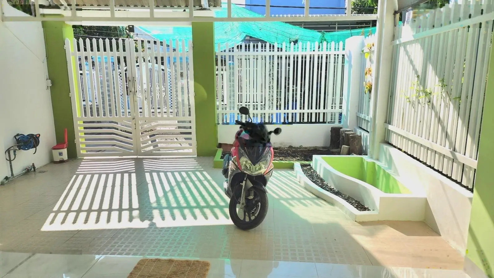 Bán Nhà HXH có DT rộng TỚI 105 M2 giá rẻ vào ở ngay tại Đào Tông Nguyên, Nhà Bè, chỉ nhỉnh 4 tỷ