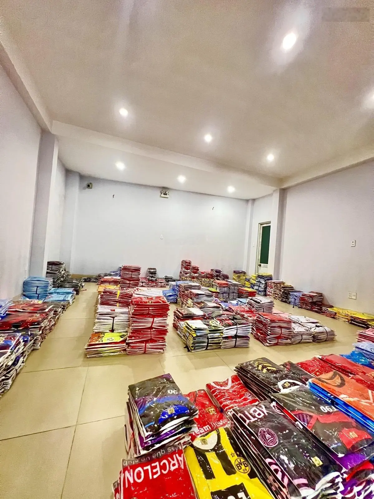 Bán căn nhà 5 tầng Trịnh Đình Trọng, Tân Phú, 100m2 ngang lớn 6m, hẻm ô tô kinh doanh