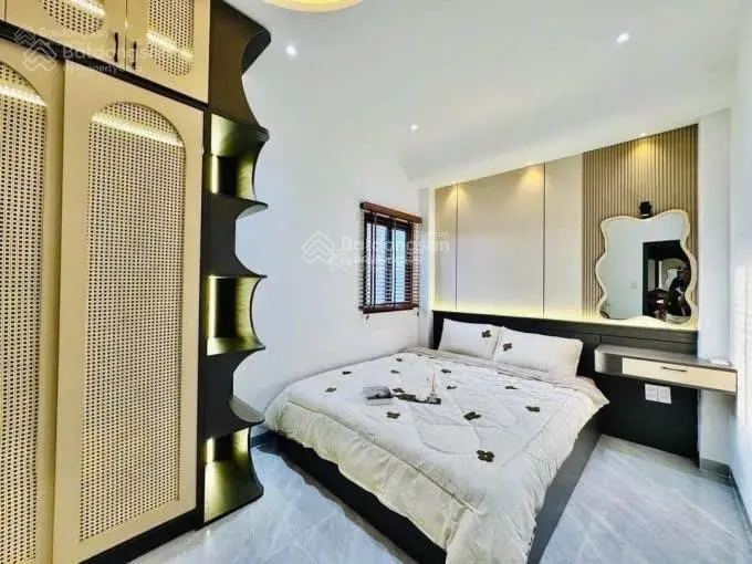 Chú Phúc bán nhà Cư Xá Đồng Tiến P14 Q10. 67m2 giá 3tỷ2 gần đại học Hoa Sen. Đang cho thuê 28tr/th