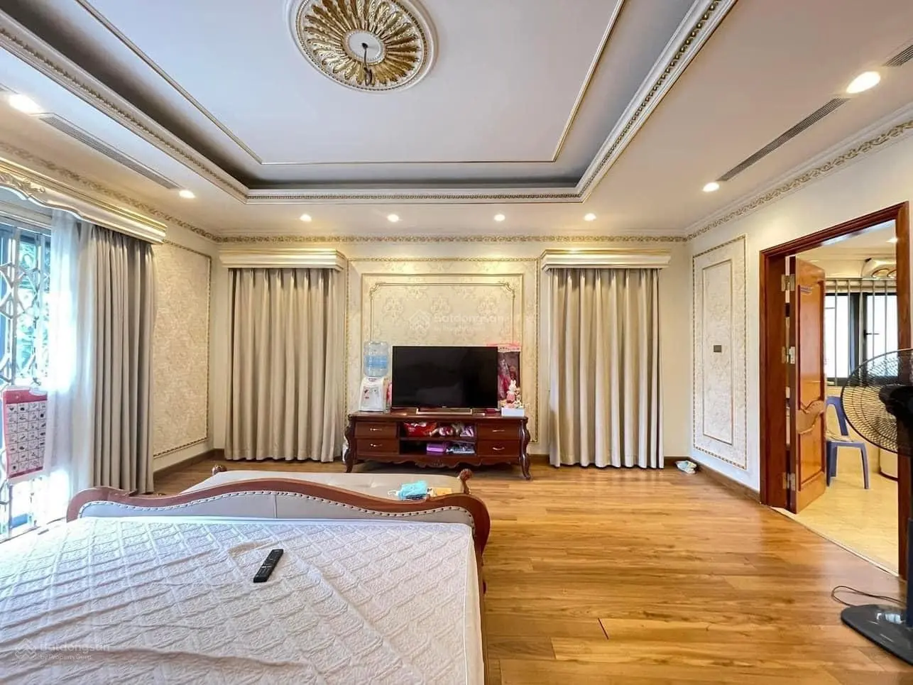 Bán nhà Đội Cấn, Ba Đình, oto gần, mới đẹp, thang máy, kinh doanh, 2 thoáng tặng nội thất 41m2, 6T