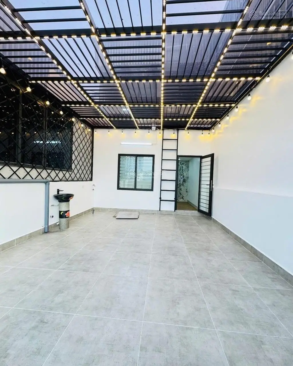 39 tỷ nhỉnh có nhà mặt phố Trung Kính - 8 tầng * 76.5m2 - ô tô tránh - view 3 mặt phố