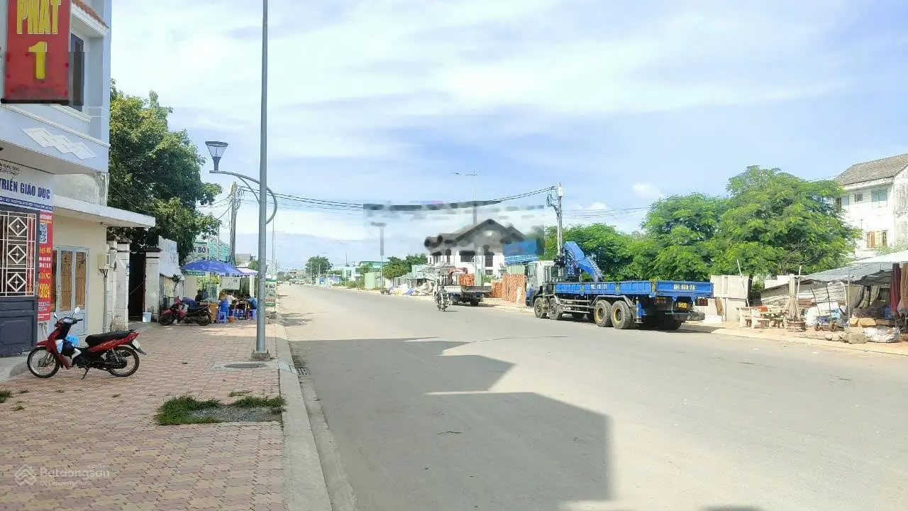 Bán đất MT Nguyễn Ảnh Thủ, DT : 8 x 25m gần chợ Bà Điểm