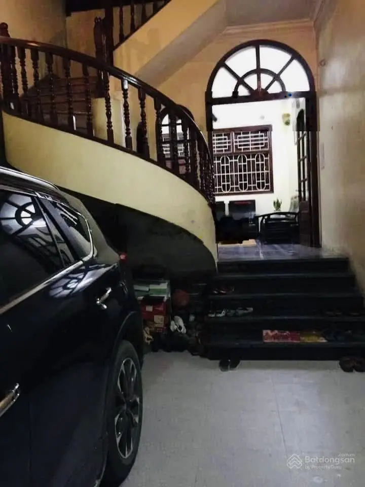 Hàng hiếm! Trung Kính, phân lô, thông ô tô, kinh doanh, văn phòng, dân xây KCBT siêu chắc. 75m2*4T
