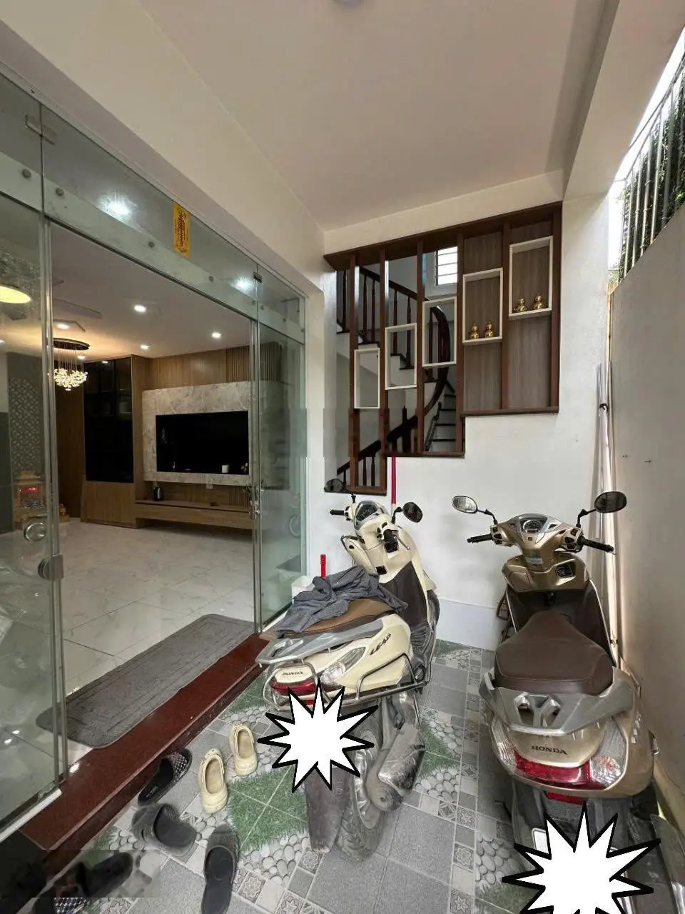 Bán nhà Tây Mỗ, 50m2 x 4T, Nhà đẹp ở ngay, DT rộng, Sân để xe riêng, Gần ô tô tránh, Giá 5.75 tỷ