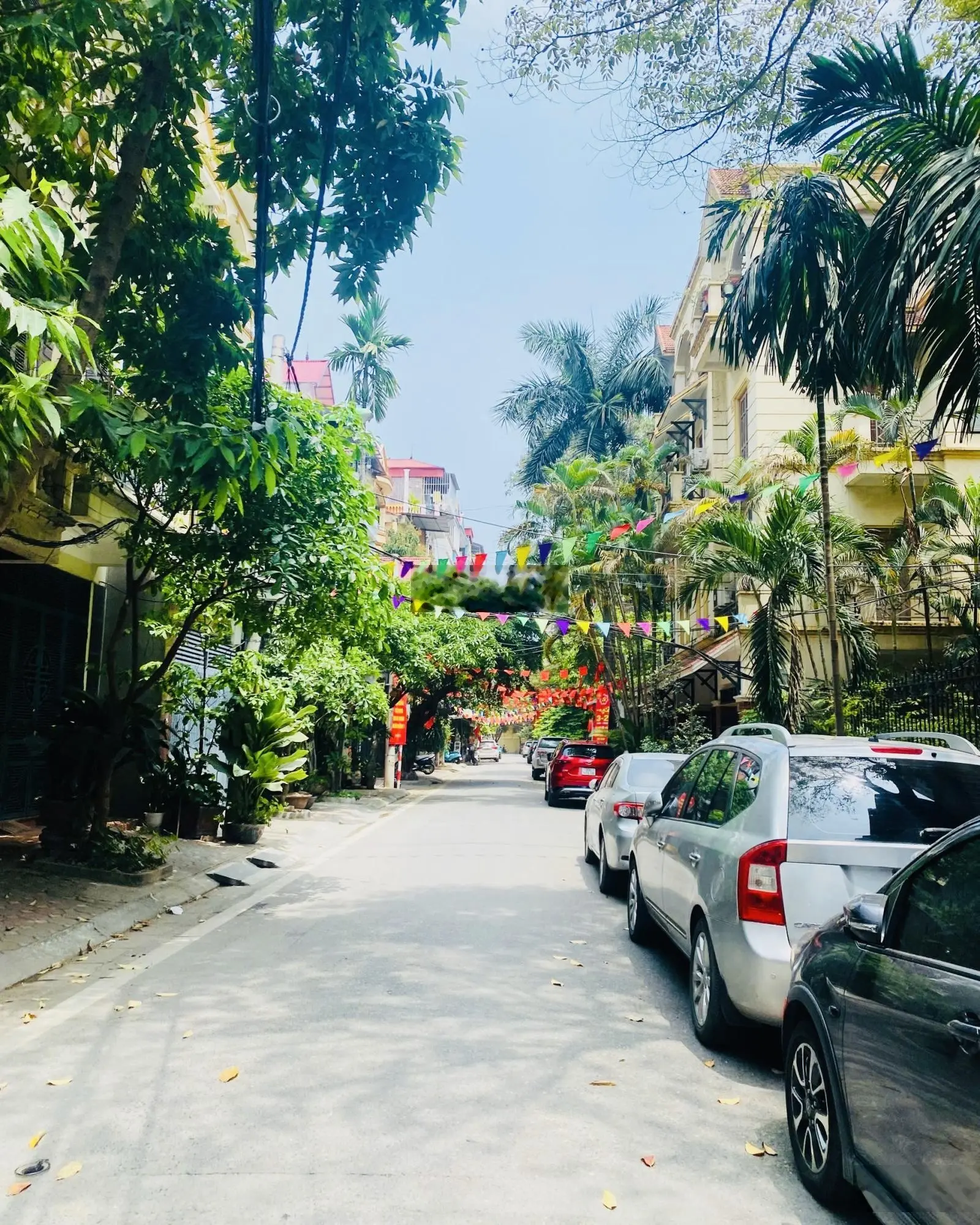 Chính chủ bán nhà ngõ 61 phố phạm tuấn tài - phân lô vỉa hè ô tô tránh - kinh doanh đỉnh.