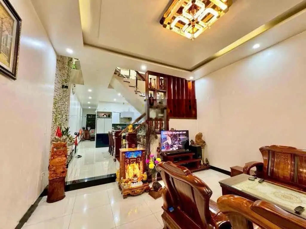 Nhà 3 tầng full nội thất mt đường 7m5 Hòa Minh - Liên Chiểu