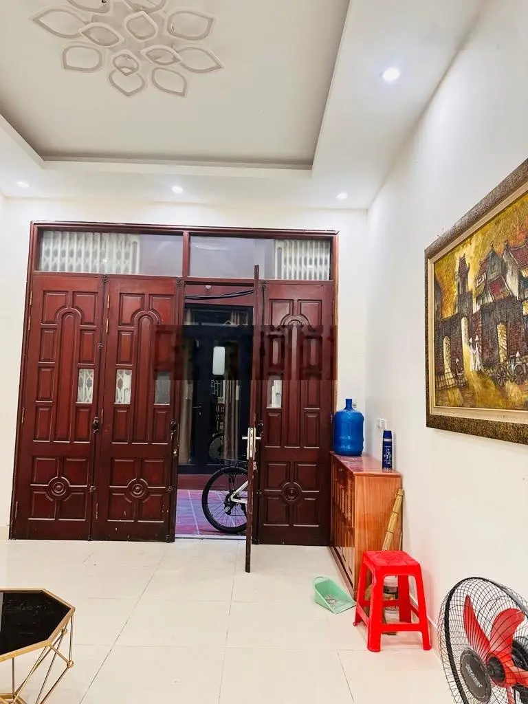 Nhà đẹp Mỹ Đình 45m2-3 bước thông ra chợ, Bx, các trường đại học lớn-khu vực sầm uất nhất-nhỉnh 8tỷ