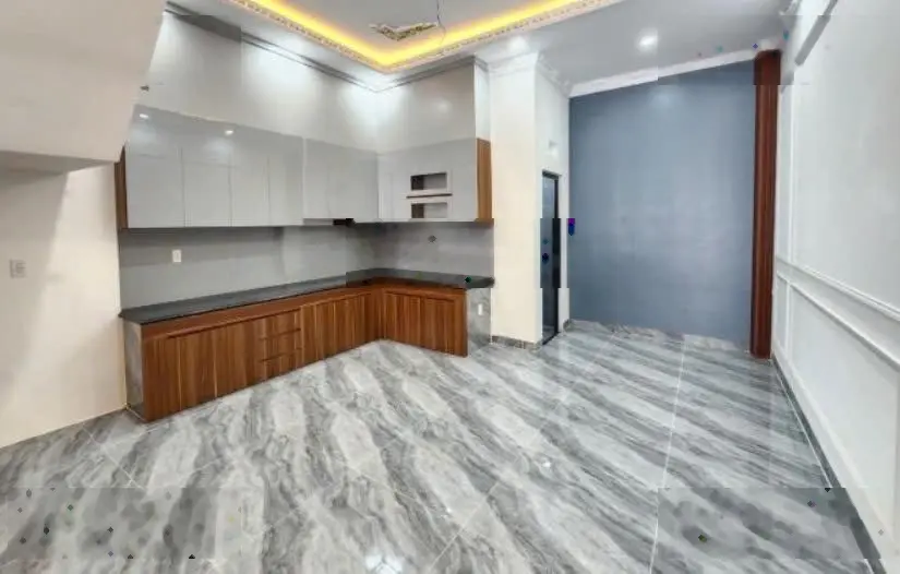 Chính chủ bán nhà 1 trệt 1 lầu sân oto 81m2 sổ riêng ngay KDC Triệu Hoàng Long TP. Thuận An