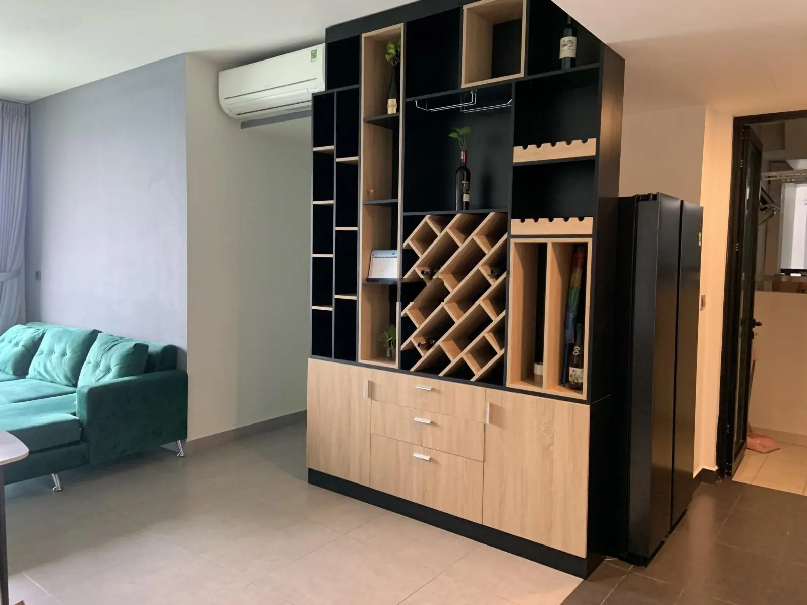 Cần tiền bán gấp căn hộ 2PN - 2WC Feliz En Vista Quận 2 giá tốt. LH: 0909 024 ***