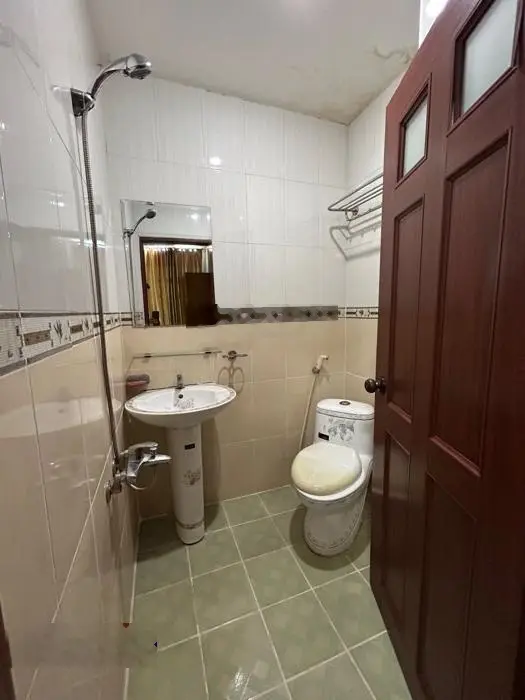 Khách Sạn Siêu Dòng Tiền, Giảm 1 Tỷ, 7 Tầng, 100m2, Sát Quốc Lộ 1A, Sóng Thần, Dĩ An, Về 10,x Tỷ.