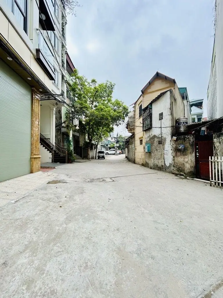Bán nhà 7 tầng phân lô thang máy Lĩnh Nam, Hoàng Mai, Hà Nội
