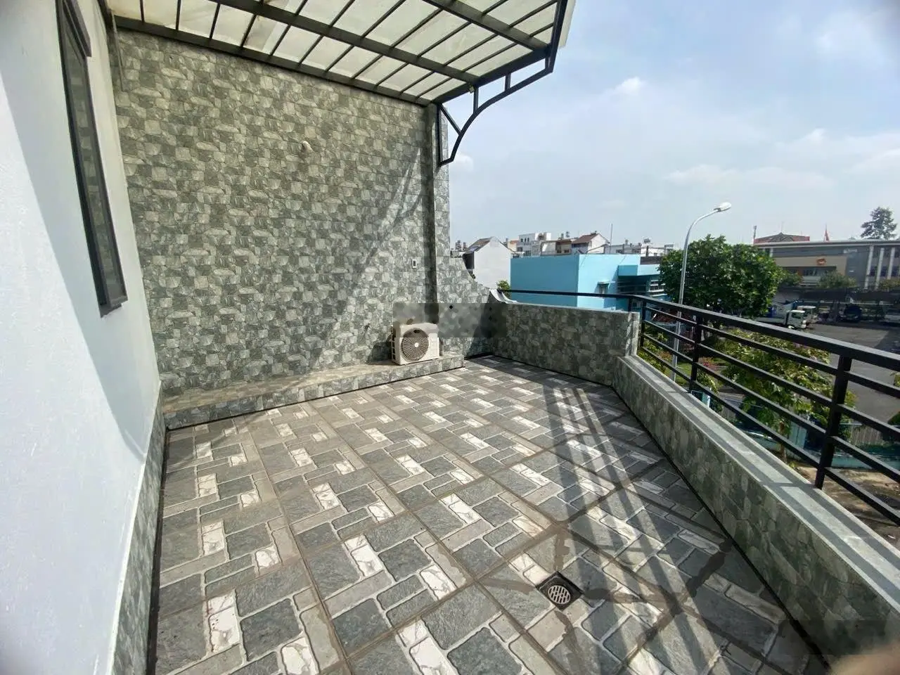 Nhà 2 mặt tiền khu trung tâm hành chính TP. Dĩ An