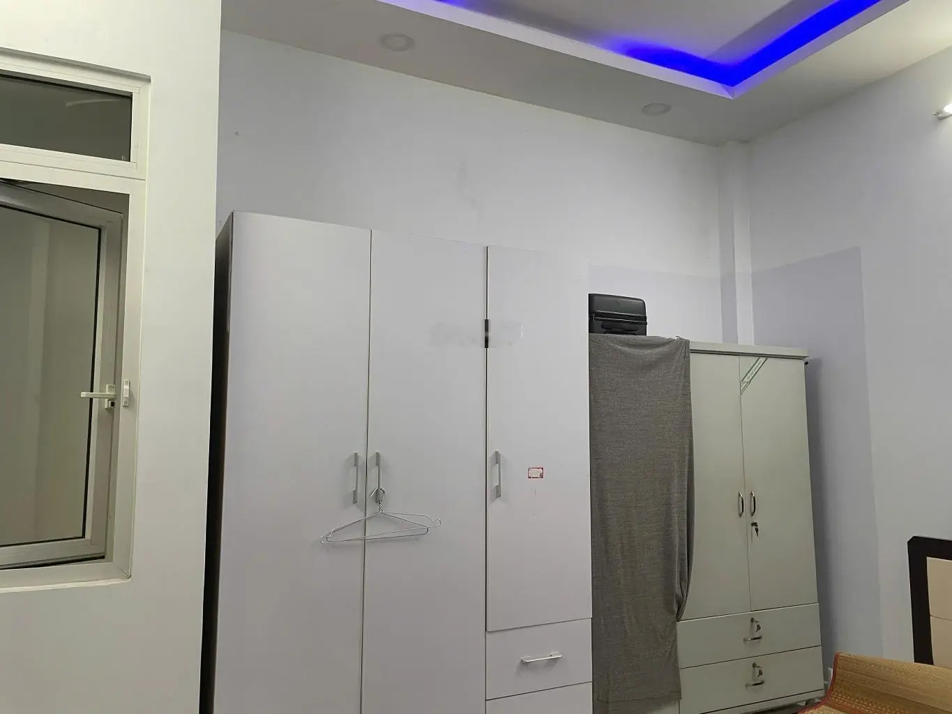 Nhà đẹp 4 tầng kế cao đẳng công thương-đường 22 phước long b q9-hẻm xe hơi 7 chỗ-6tỷ8 thương lượng