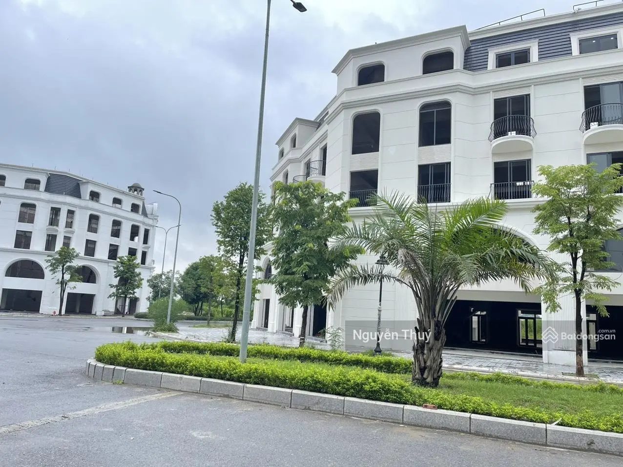 Bán liền kề mặt tiền 7,5m hiếm và đẹp nhất Hinode Royal Park Kim Chung Di Trạch