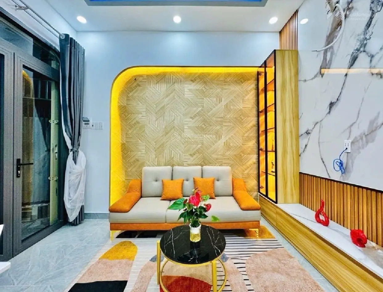 Kẹt tiền bán gấp nhà 3 tầng - Nguyễn Thái Sơn trong tháng 9, DT 36m2, Hẻm xe hơi, chỉ 2.8 tỷ.