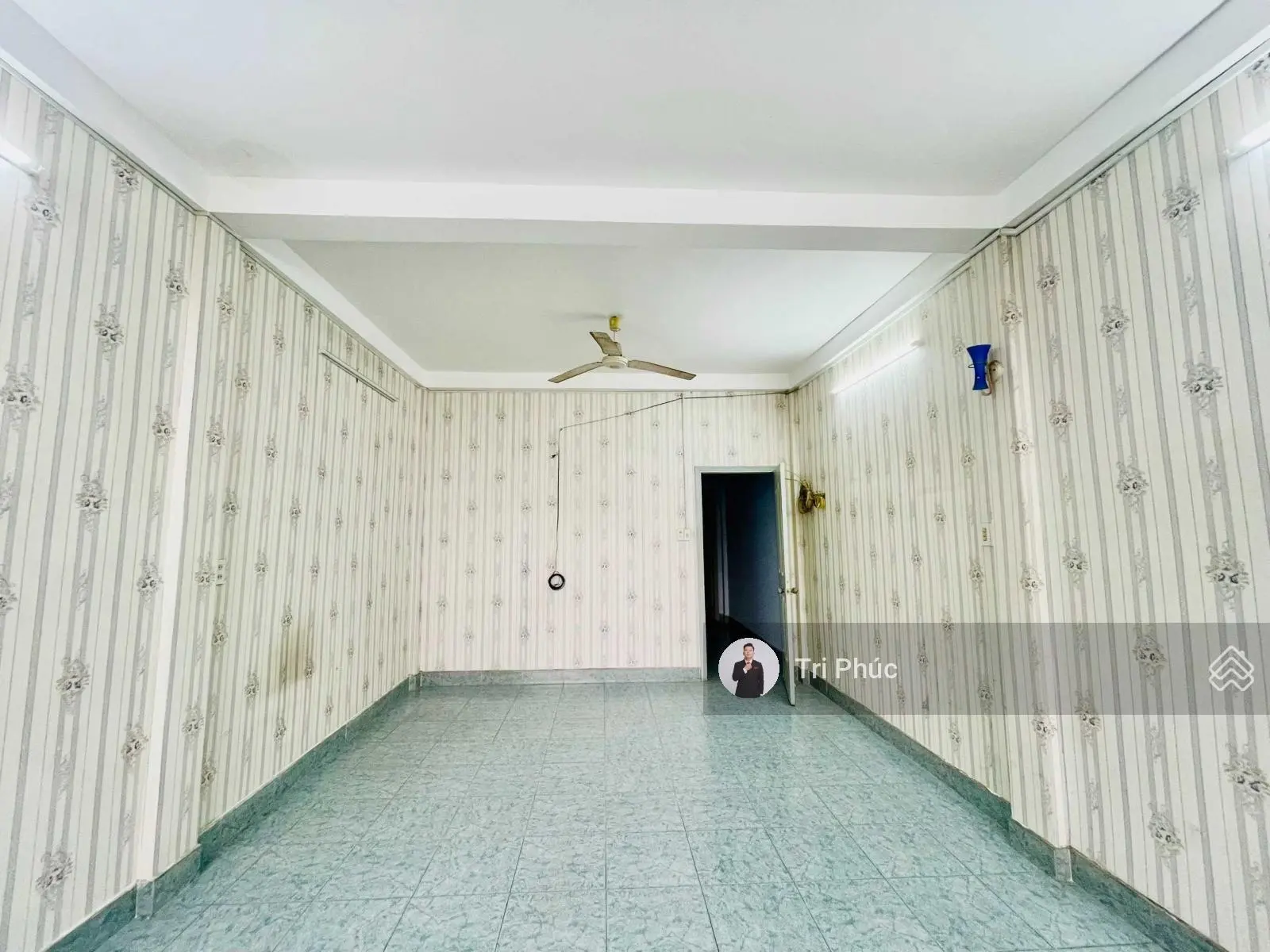 Hiếm - chỉ 9tỷ59 nhà hẻm xe hơi Lê Quang Định, Bình Thạnh - 4x18m vuông vức 3 tầng, 3PN