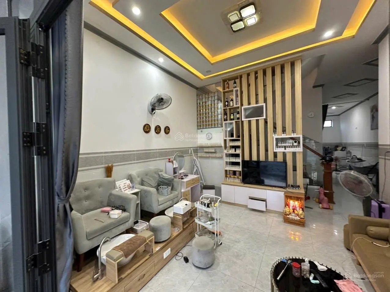 Chính chủ cần bán nhà và quán cf mặt tiền đường lớn lê đại hành Long tâm tp bà rịa DT: 13.6x19 12ty