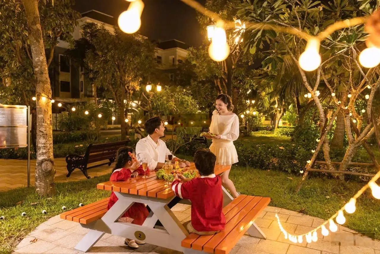 Bán biệt thự bên sông Centa City (135m2). Đẹp như trong phim Hàn