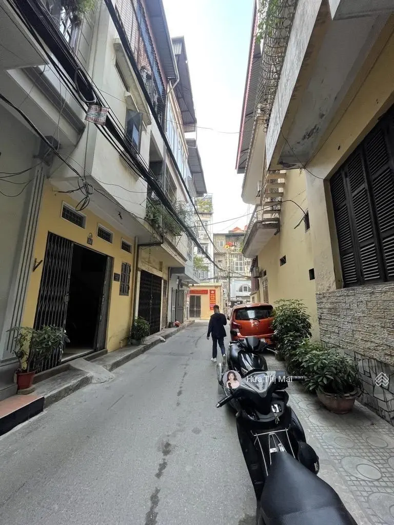 15.9tỷ bán nhà Kim Ngưu 62m 5tầng mt12m. Phân lô oto vòng quanh, nhà đẹp ở ngay, vượng khí