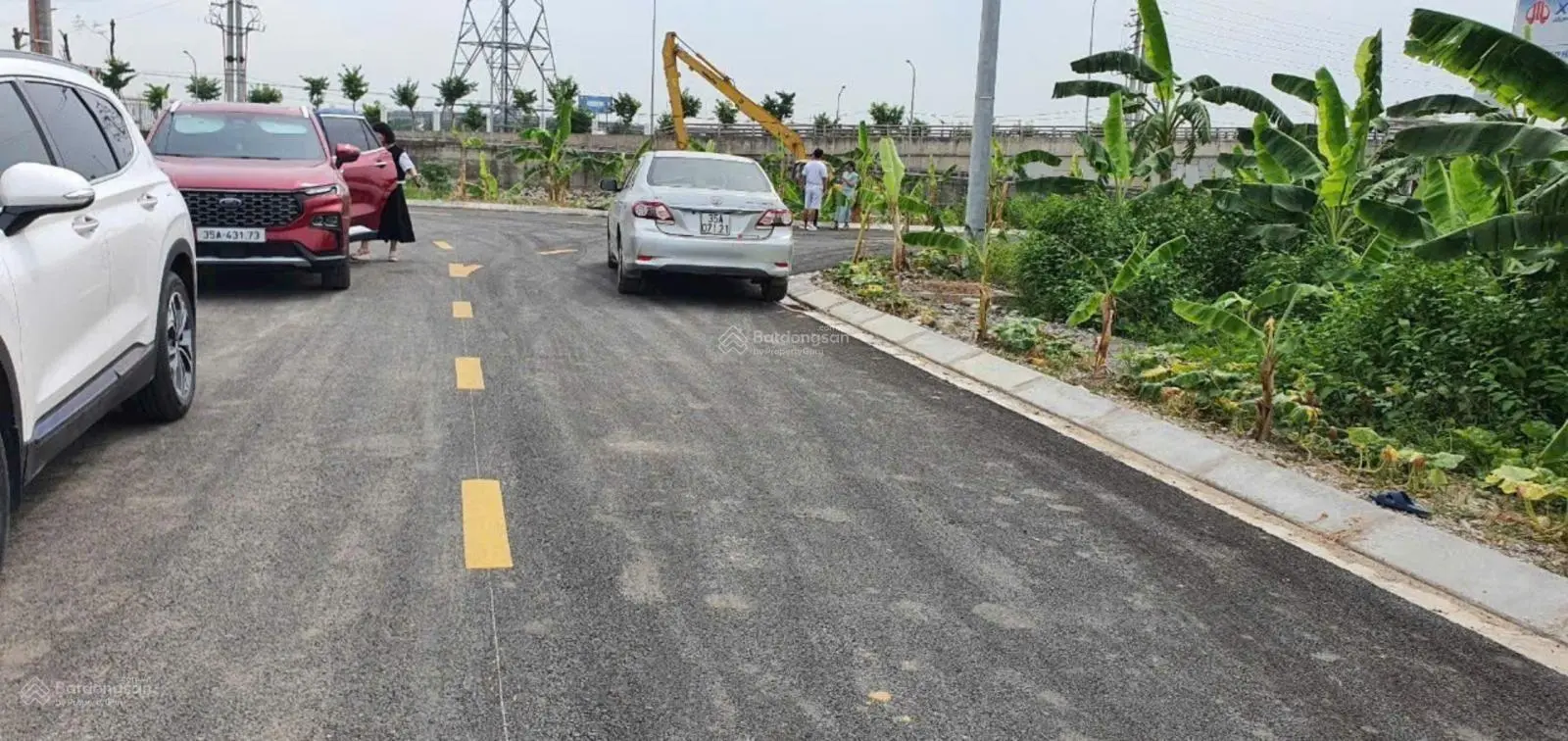 Còn 2 lô chính chủ ở thành phố Ninh Bình mặt tiền 6x18=108m2, 10x triệu/m2, đường nhựa 15m.