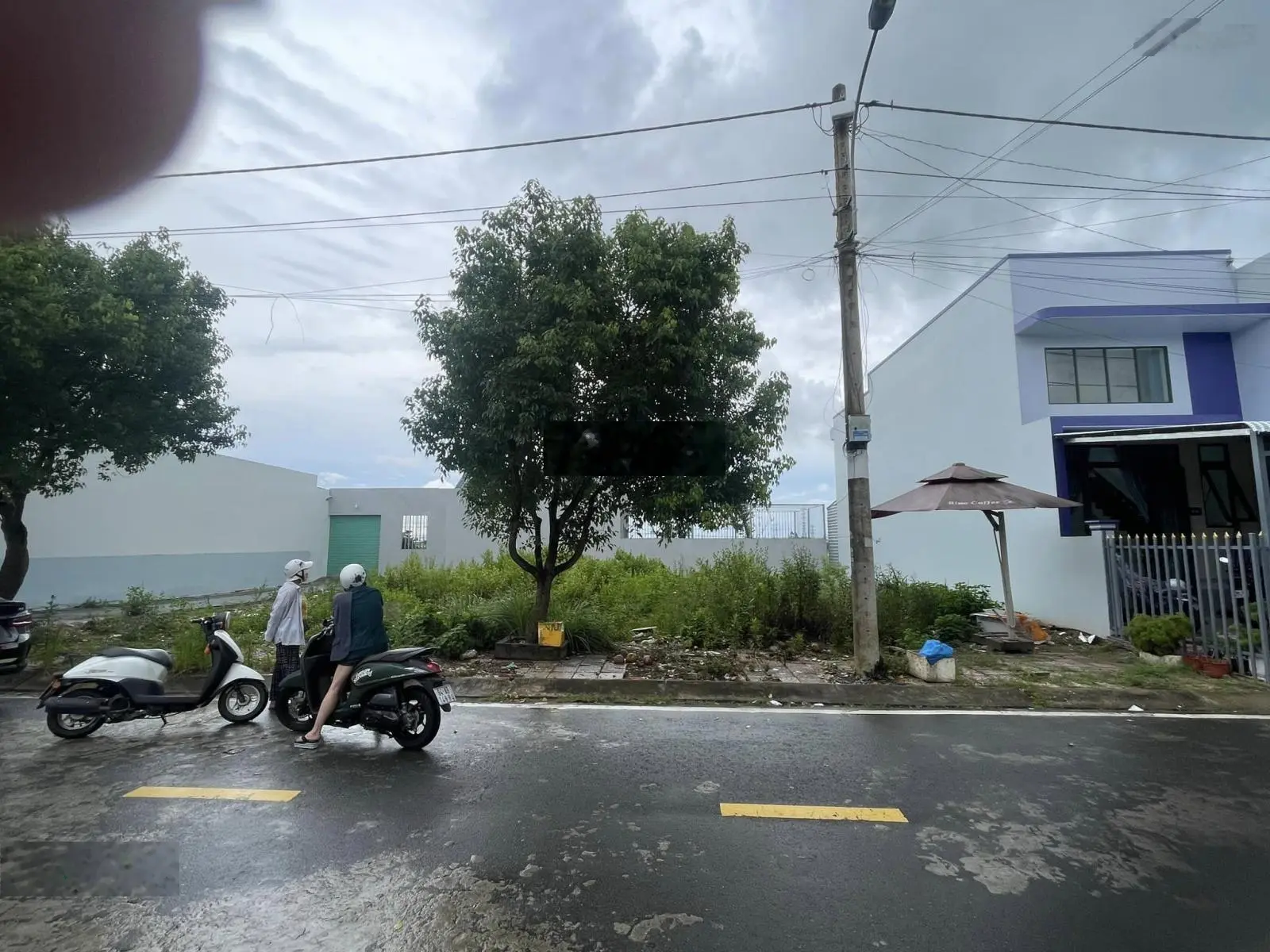 Kẹt tiền cần bán gấp lô đất MTĐ N.H.Luông, Trà Vinh. Cách Trường Y 500m, DT 120m2 giá chỉ 700tr SHR