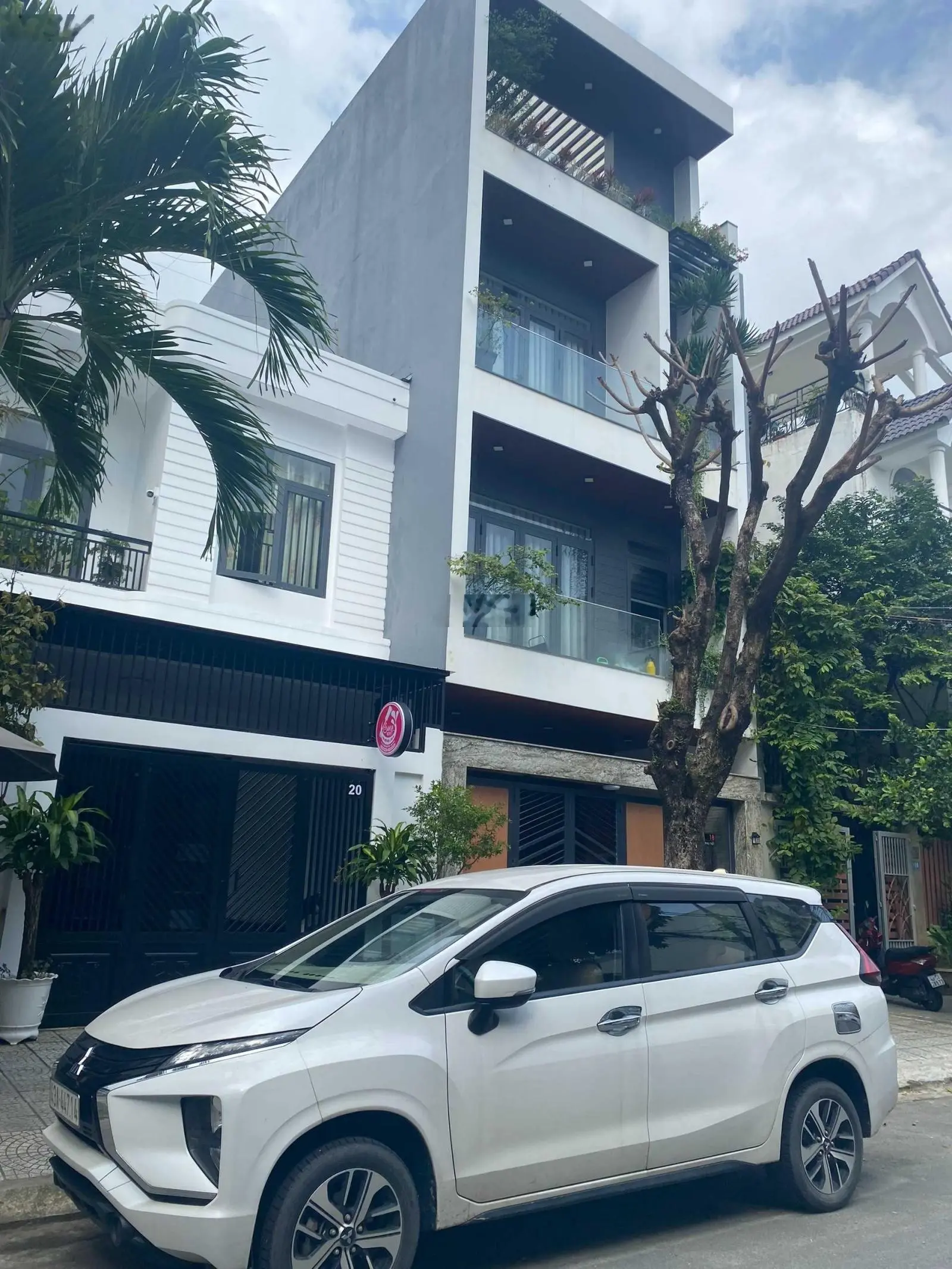 Đất biệt thự mặt tiền đường Bùi Viện, Hòa Cường Nam, Hải Châu, Đà Nẵng- Lh: 0932 284 ***