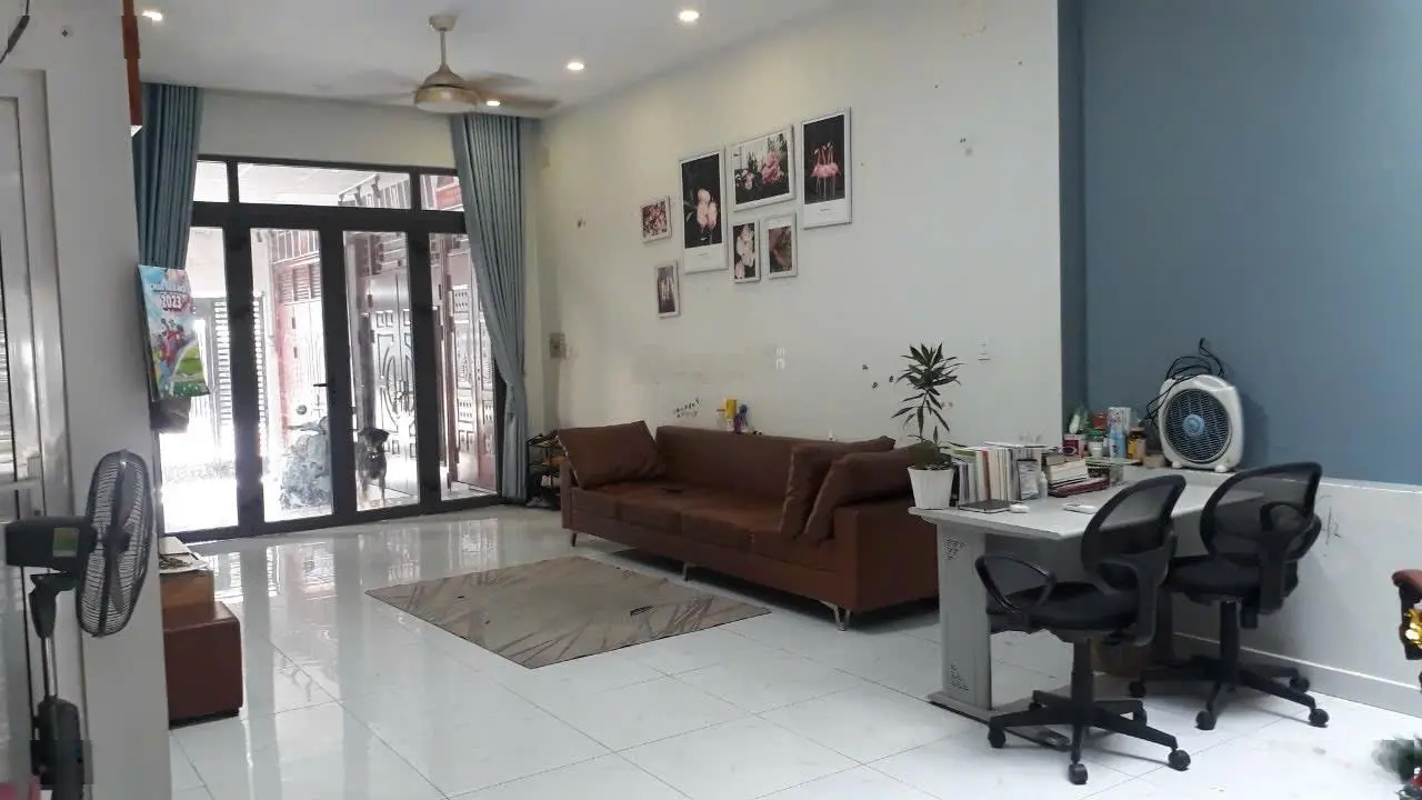Nhà mặt tiền kinh doanh 1 trệt 1L ngay Nguyễn Hữu Cảnh, vừa ở vừa làm văn phòng Thuận An Bình Dương