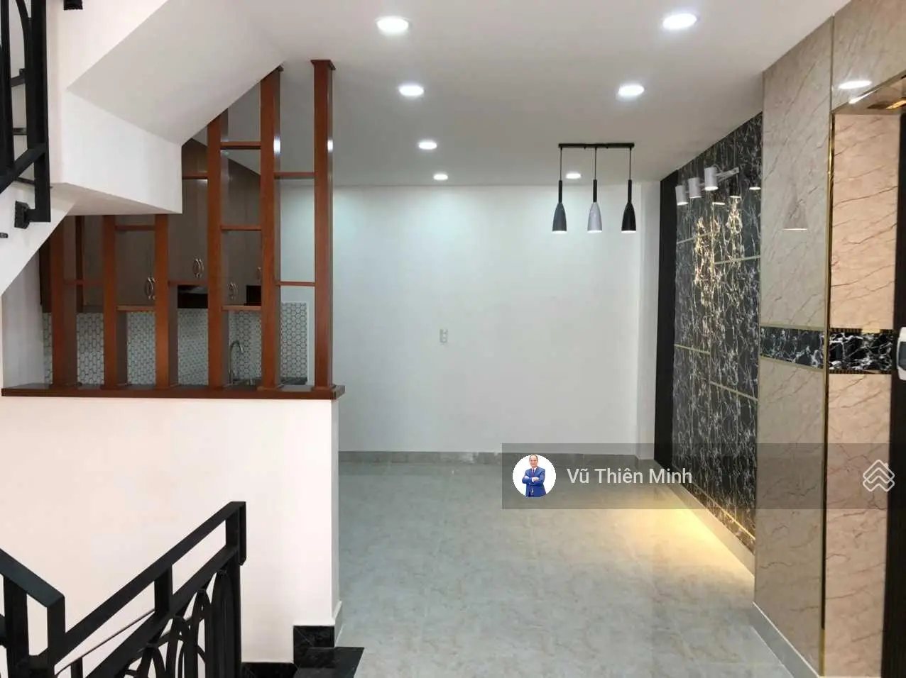 Giá rẻ hiếm thấy HXH 5m Trường Sa, Quận 3 (4.5x15m) nở hậu 5m, nhà C4 dễ xây mới. Chỉ 10 tỷ TL