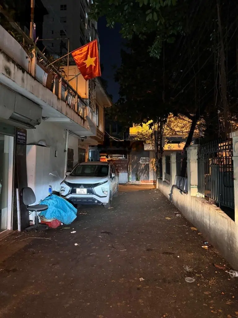 Bán nhà phố nguyễn trãi, thanh xuân, ô tô vào nhà 45.8m2- mặt tiền 3.9m-3 tầng- 8 tỷ 750