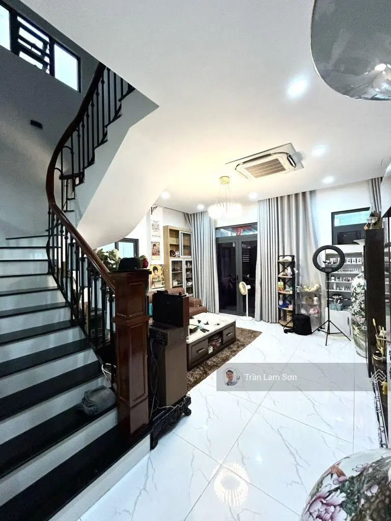 Bán nhà riêng quận 2, ngan 5m, 4pn, chỉ 6,5 tỷ vì gấp Tiền nên bán nhanh