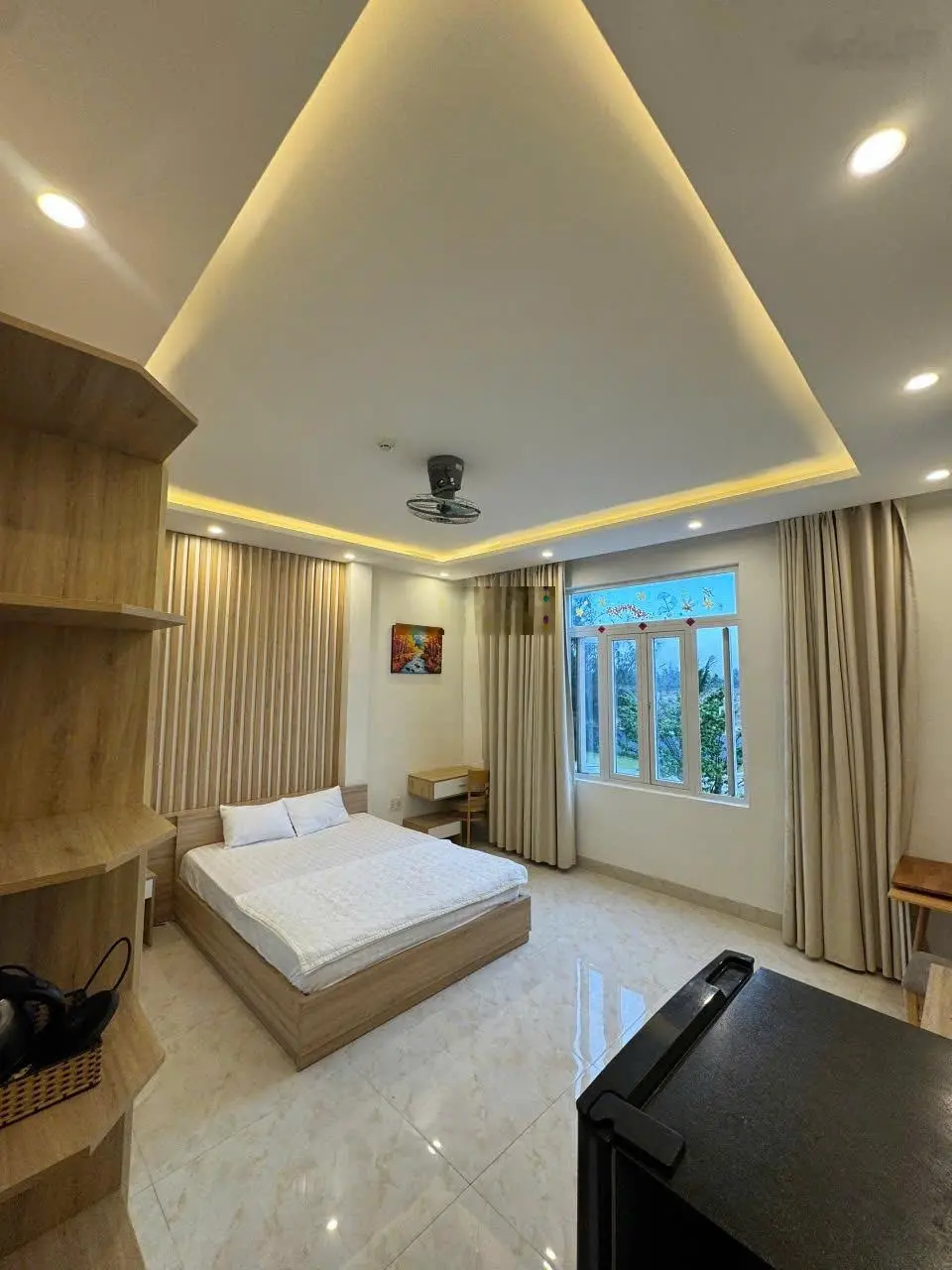 Bán toà căn hộ 5 tầng mặt biển trường sa ngũ hành sơn diện tích: 100m² (ngang 5m)