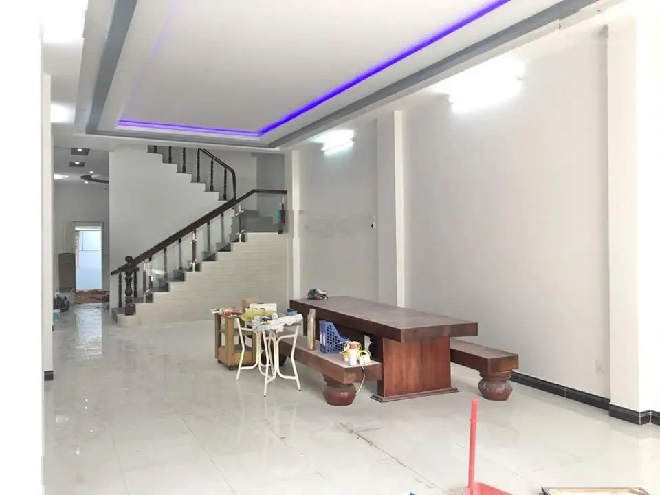 Nhà 1 trệt 1lầu 4x15=60m2 Vườn Lài Q.Tân Phú cách Lũy Bán Bích 300m, thuận tiện kinh doanh , sổ sẵn