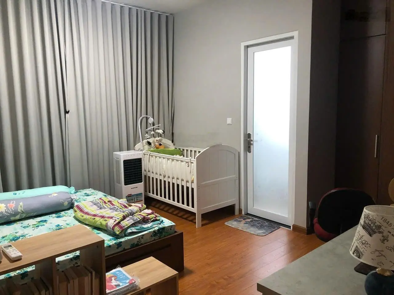 Cần bán gấp căn 3 phòng ngủ chung cư D-VELA . Giá chỉ : 2.9 Tỷ ( Cam kết giá tốt nhất dự án )