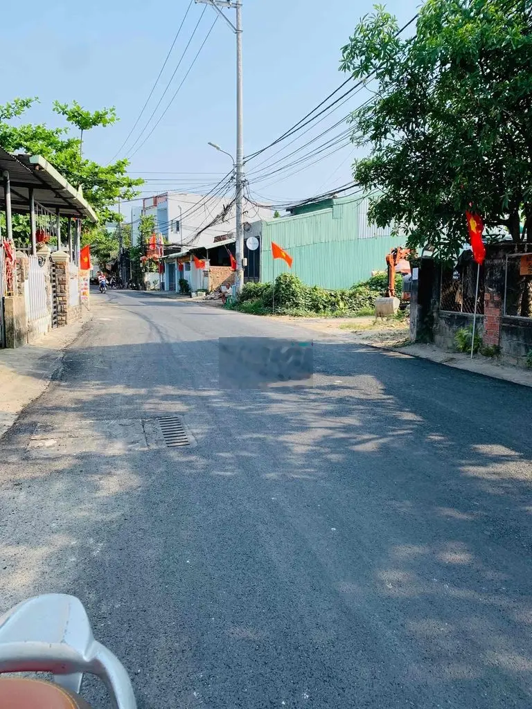 Chủ cần gả nhanh nhà kho đg 7,5m đà sơn 2