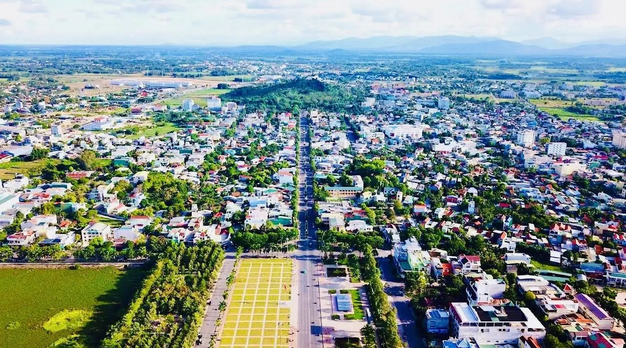 SỤP HẦM NÊN CẦN BÁN NHÀ CÓ 2 MẶT TIỀN ĐƯỜNG PHẠM VĂN ĐỒNG ..VỊ TRÍ SIÊU ĐẸP CHỈ CÁCH VINCOM 1 PHÚT