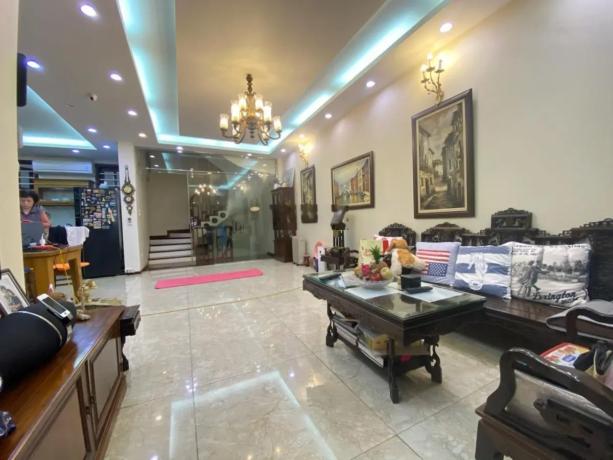 Có 102! Nhà đẹp Xuân Đỉnh, oto tránh, thoáng, diện tích 77m2x4T, mặt tiền rộng 7,1m, giá 20 tỷ