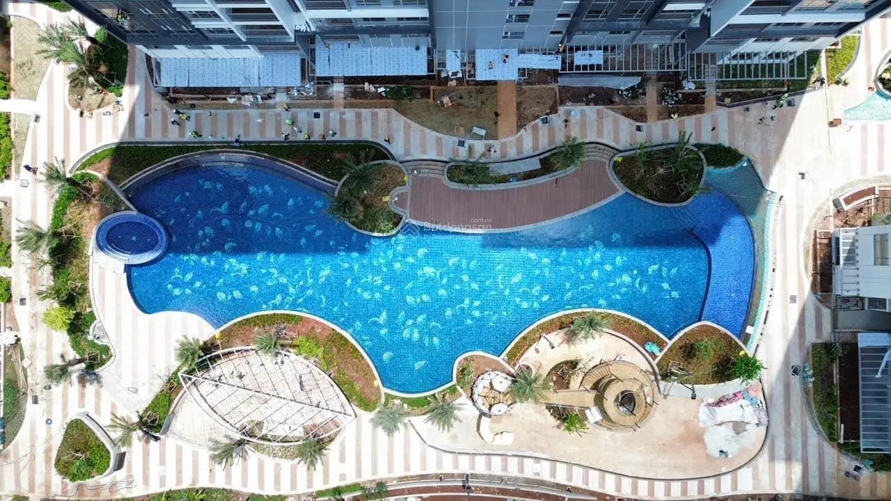 Celesta Rise - Hot Căn 2PN 80m2 view hồ bơi giá 4,160 tỷ. Rổ hàng chuyển nhượng 70 căn.