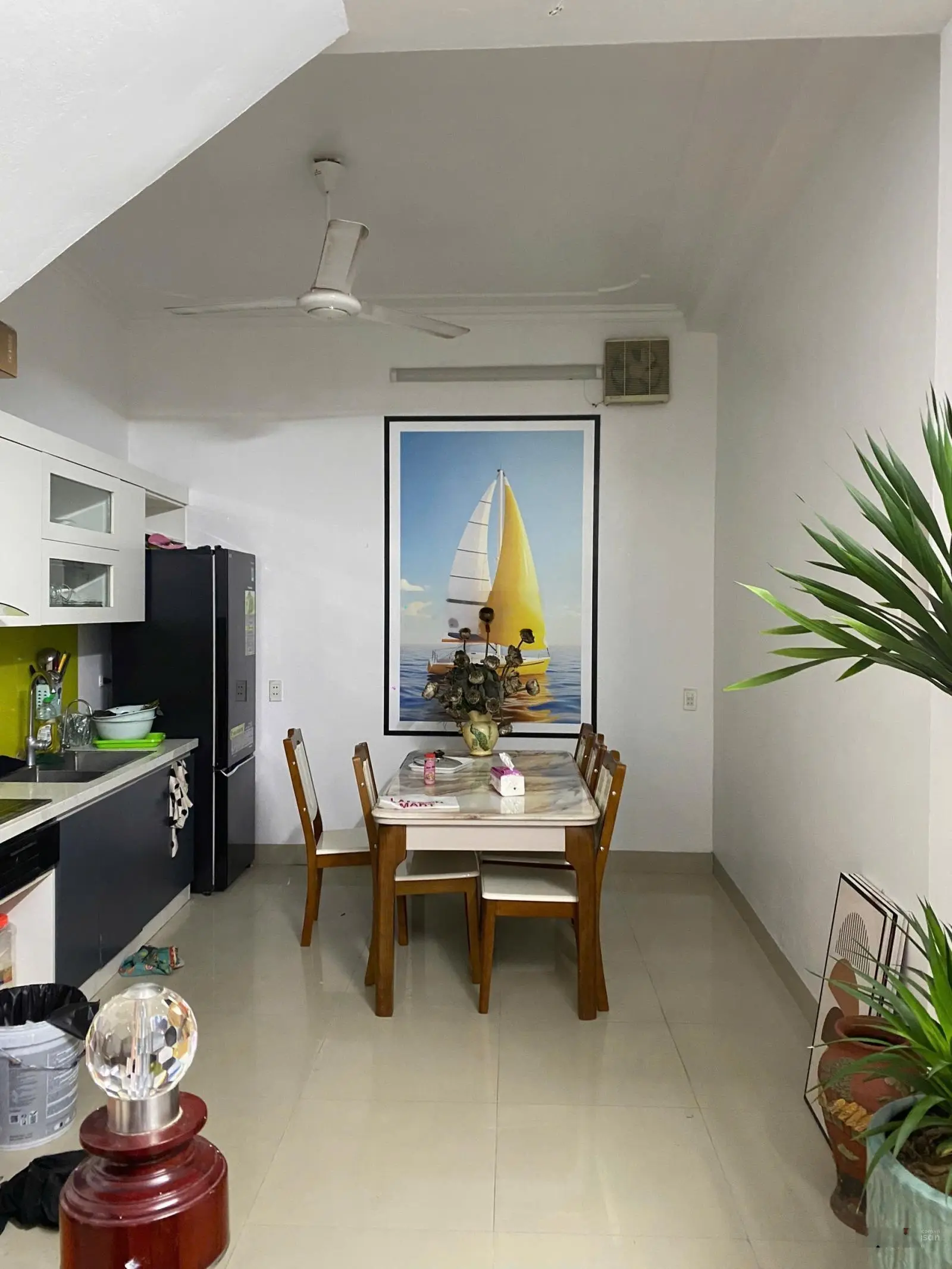 Bán gấp nhà riêng phố Dịch Vọng Hậu, 10 tỷ, 36m2, giá cực rẻ, gần phố, ôtô cạnh nhà