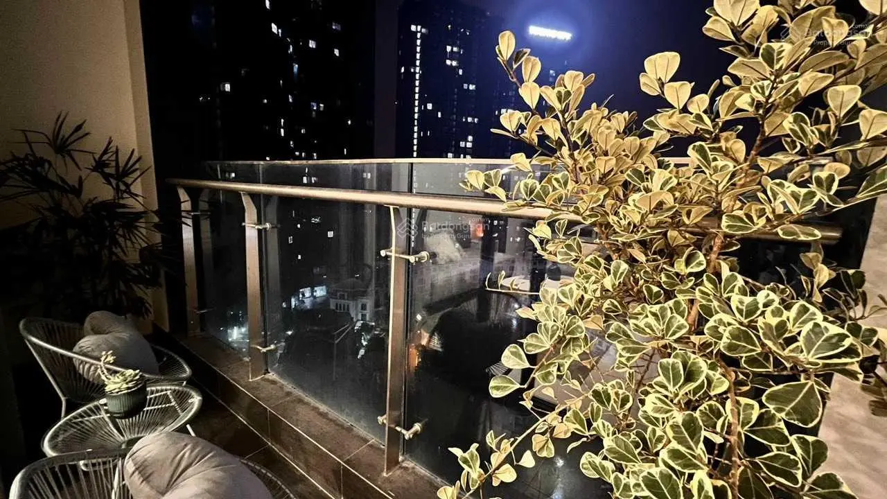 Bán Sunshine City, 3 PN/98m2 - 2 ban công nhà mới, hoàn thiện nội thất đẹp. LH 0966 286 ***