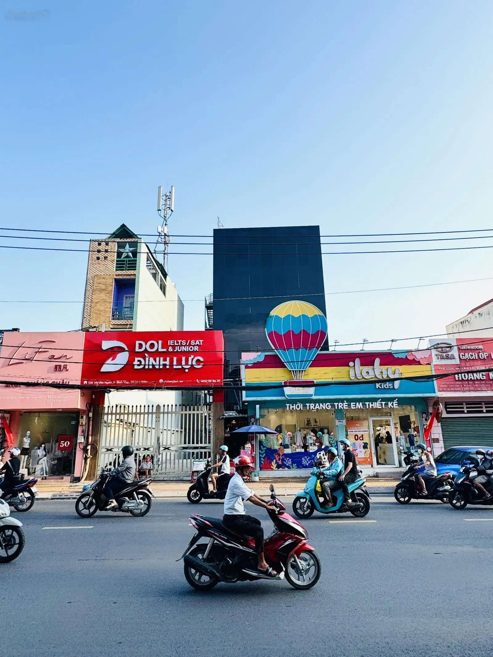 Bán Toà Nhà Văn Phòng Mặt Tiền Tô Ngọc Vân- Thủ Đức-15x40m- CN 2000m Sàn- Hầm 5 Tầng- HĐT300tr-80tỷ