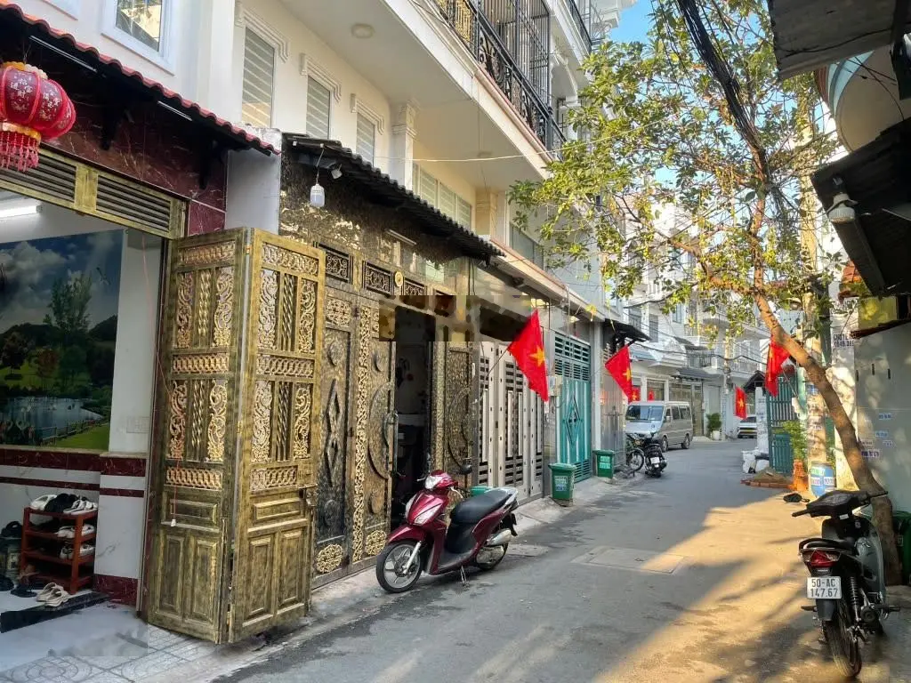 Nhà 5 tầng đường Tân Chánh Hiệp 03,phường Tân Chánh Hiệp, Q12, DT 60m2 (4,5mx14m), hẻm 5m giá 6,1tỷ