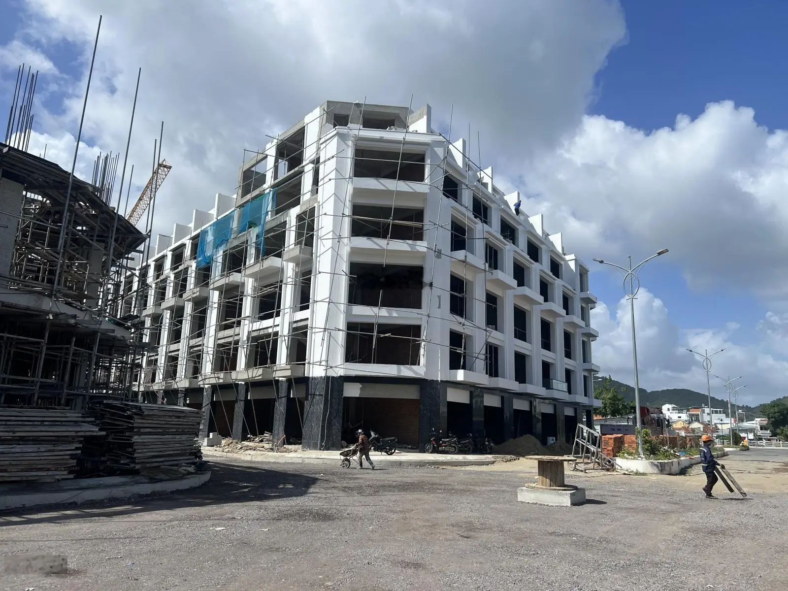 Bán nhà liền kề thuộc dự án Cồn Tân Lập giá chỉ 6tỷ4 vị trí vàng thành phố Nha Trang