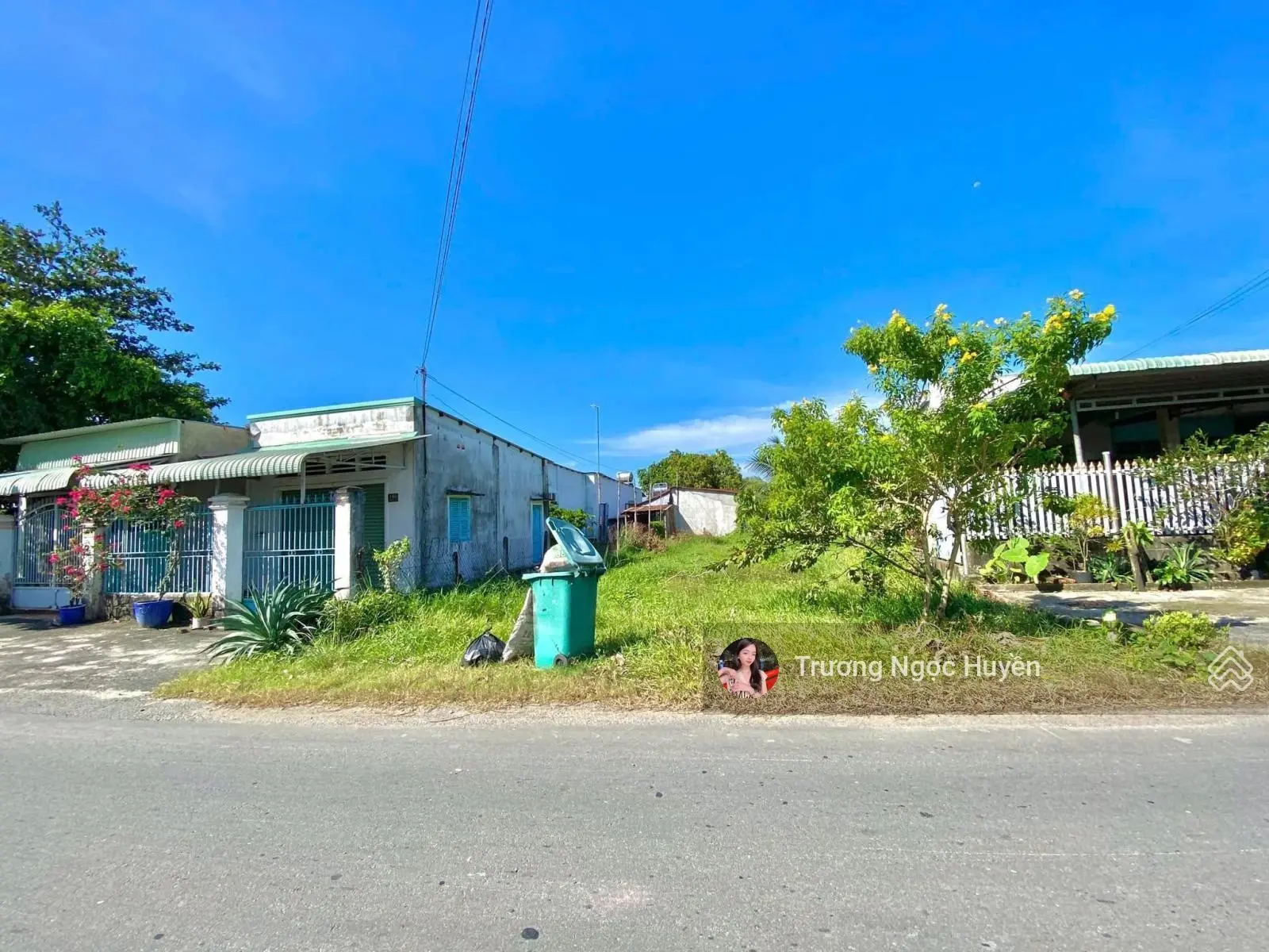 Bán gấp đất Đ. Trương Văn Kỉnh, Phường 1, gần trường Đại Học Trà Vinh DT 120m2 giá 550triệu SHR