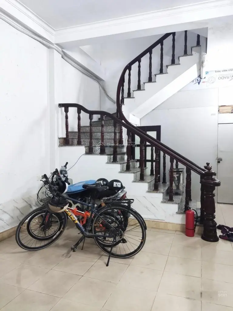 Nhà 58m2 - 9,25 tỷ, trung tâm Mỹ Đình dân xây chắc chắn, vị trí tiện lợi 50m ra đường ôtô