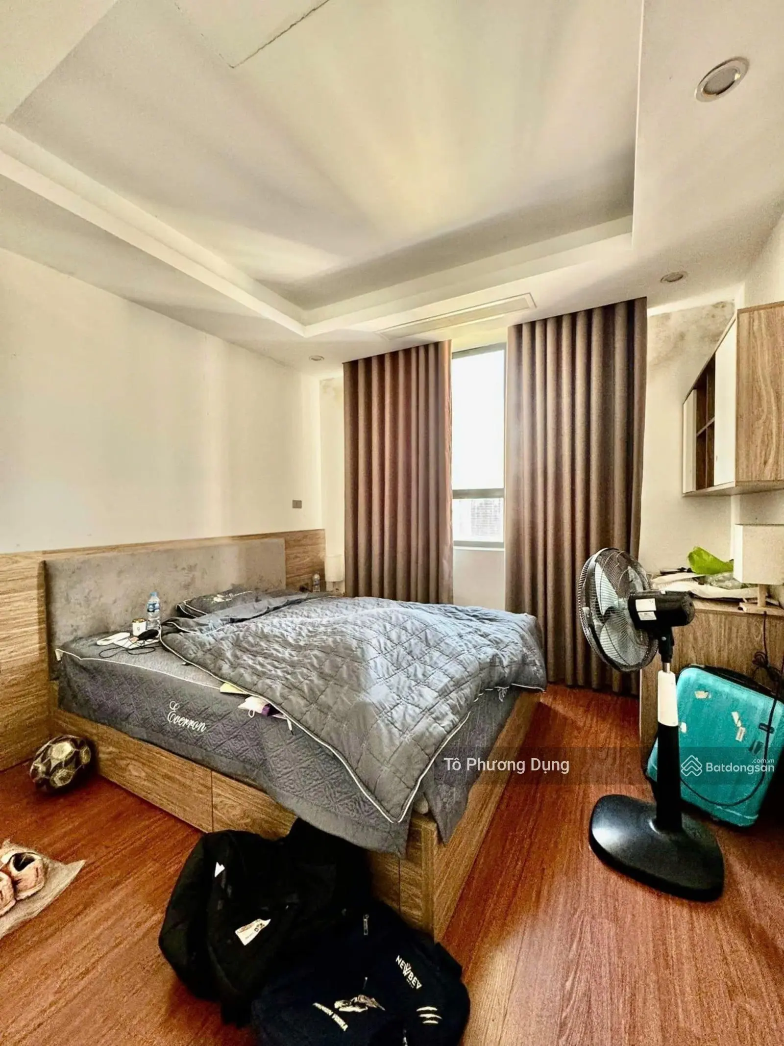 Bán căn góc CC Handiresco - 31 Lê Văn Lương - 4 pn - full nội thất - view triệu đô - LH 0844 866 ***