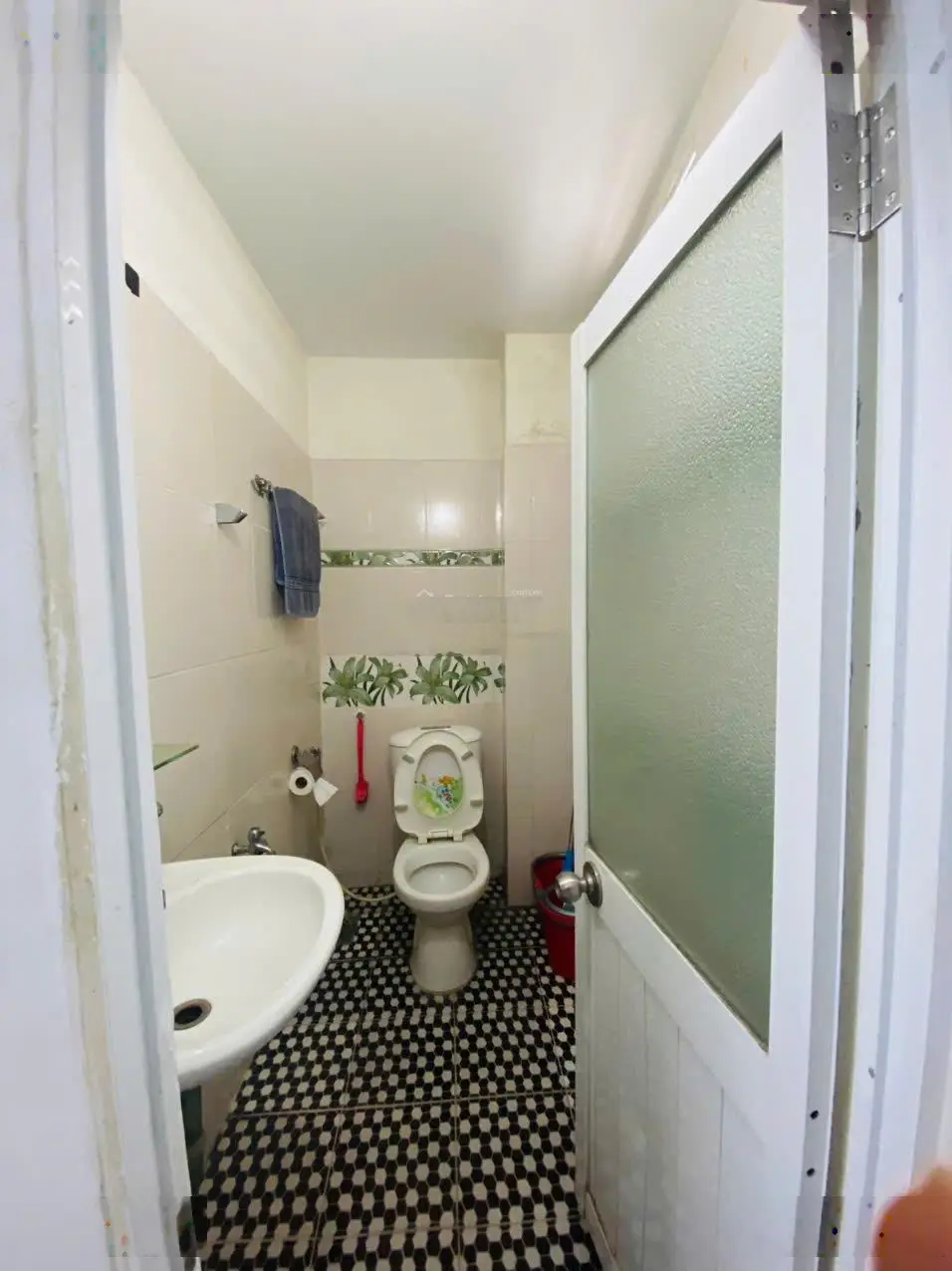 Bán nhà 3 tầng hẻm ô tô Lê Hồng Phong - Phước Hải - Nha Trang chỉ 3 tỷ 150