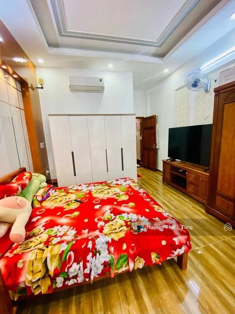 Bán nhà mặt tiền gần chợ Hiệp Thành Quận 12 - 88m2, 4 tầng, nội thất cao cấp - nhà đẹp ở ngay